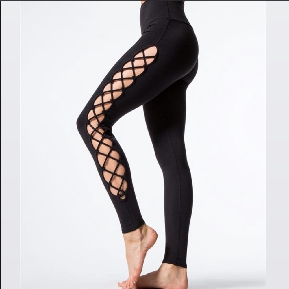 Alo Yoga Interlace Black Legging Woven Leg